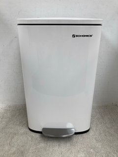 SONGMICS LTB101W01 50L PEDAL TRASH CAN IN WHITE: LOCATION - F17