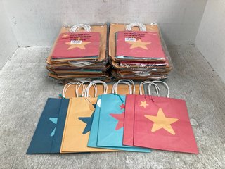 QTY OF STAR KRAFT BAGS 4 DESIGNS: LOCATION - F17