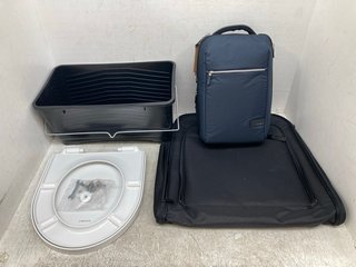 4 X ASSORTED ITEMS TO INCLUDE SAMSONITE LAPTOP BACKPACK IN NAVY: LOCATION - F14