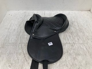 BLACK LEATHER HORSE SADDLE: LOCATION - F2