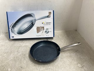 LE CREUSET 3-PLY STAINLESS STEEL 28CM FRYING PAN TO INCLUDE TOWER CERAMIC FRYING PAN: LOCATION - G0