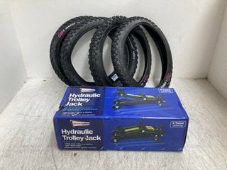 4 X MR-T GRAVELER DELTA GUARD E-BIKE TYRES TO INCLUDE STREETWIZE HYDRAULIC TROLLEY JACK 2 TONNE: LOCATION - G6