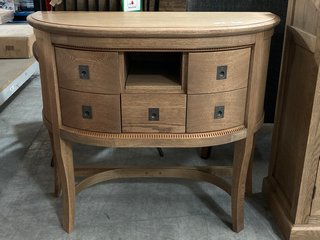 GIBSON HALF MOON CONSOLE TABLE IN SOLID OAK - RRP £899: LOCATION - C4