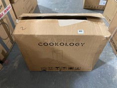 COOKOLOGY 60CM STAINLESS STEEL CHIMNEY COOKER HOOD - MODEL NO. CH600SS (PALLET 2)