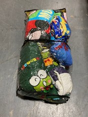 2 X BAGS OF ASSORTED KIDS BEDDING TO INCLUDE MICKEY MOUSE