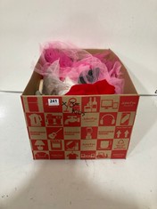 BOX OF ASSORTED KIDS CLOTHING TO INCLUDE KNIT SWEATER RED WITH WHITE HEART SIZE 3-6MTHS