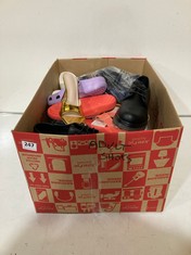 BOX OF ASSORTED ADULT FOOTWEAR TO INCLUDE LILLEY LACE UP SHOES BLACK SIZE 7