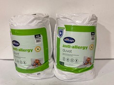 APPROX 9 X ASSORTED BEDDING TO INCLUDE SILENTNIGHT ANTI-ALLERGY KING SIZE DUVET 10.5TOG