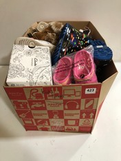 BOX OF ASSORTED KIDS FOOTWEAR TO INCLUDE PINK CLOGS SIZE 9