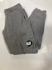 CP COMPANY LENS JOGGERS BOTTOMS IN LIGHT GREY SIZE M - RRP £195