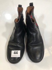 GUCCI CHILDREN'S LEATHER BOOTS IN BLACK SIZE 31