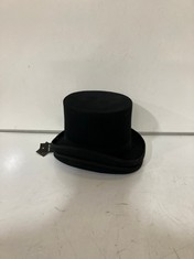 2 X AB HATS BLACK FELT TOP HATS 1 X SIZE M 1 X SIZE XL