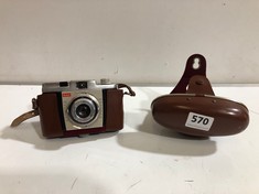 A LODAL COLORSNAP 35 VINTAGE CAMERA AND CASE