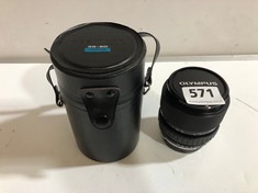 AN OLYMPUS 35-70MM LENS AND CASE