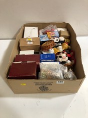 A BOX OF ASSORTED VINTAGE ITEMS