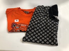 KENZO PARIS T-SHIRT IN ORANGE SIZE XL TO INCLUDE PRETTY GREEN MEN'S POLO T-SHIRT IN BLACK/WHITE SIZE XXL