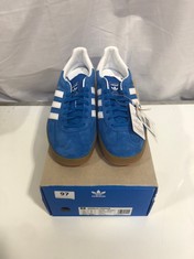 ADIDAS GAZELLE INDOOR MEN'S TRAINERS IN BLUE/WHITE UK 9