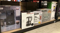 QUANTITY OF ITEMS TO INCLUDE BREVILLE BLEND ACTIVE PERSONAL BLENDER & SMOOTHIE MAKER | 350W | 2 PORTABLE BLEND ACTIVE BOTTLES , 600ML  | LEAK PROOF LIDS | WHITE & PINK , VBL248 : LOCATION - B