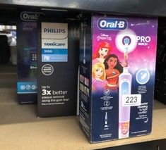 QUANTITY OF ITEMS TO INCLUDE ORAL-B PRO KIDS ELECTRIC TOOTHBRUSH, 1 TOOTHBRUSH HEAD, X4 DISNEY PRINCESS STICKERS, 2 MODES WITH KID-FRIENDLY SENSITIVE MODE, FOR AGES 3+, 2 PIN UK PLUG, PURPLE: LOCATIO