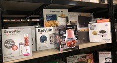 QUANTITY OF ITEMS TO INCLUDE TOWER CAVALETTO T12058PNK GLASS BOWL CHOPPER, 1L, 350W, MARSHMALLOW PINK AND ROSE GOLD: LOCATION - C