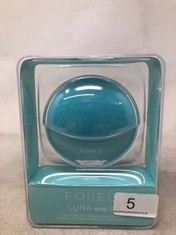 FOREO LUNA MINI 3 SMART FACIAL CLEANSING MASSAGER : LOCATION - TOP 50