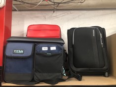 QUANTITY OF ITEMS TO INCLUDE ARTIC ZONE TITAN BAG USED FOR KEEPING FOOD AND DRINK COOLED: LOCATION - E