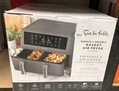 SUR LA TABLE DIGITAL AIR FRYER DUAL GREY BASKET 10.4L WITH REMOVABLE SEPARATOR, NON-STICK CRISPER TRAY.: LOCATION - E