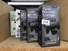 QUANTITY OF ITEMS TO INCLUDE VENOM PLAYSTATION 4 TWIN CHARGE DOCKING STATION - BLACK (PS4) VS2732: LOCATION - D RACK