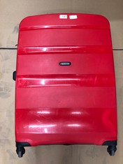 AMERICAN TOURISTER RED SUITCASE (LARGE) : LOCATION - F RACK