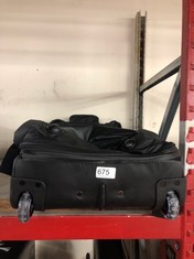 DELSEY LARGE TRAVEL BAG WITH WHEELS: LOCATION - H RACK