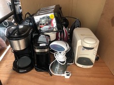 QTY OF ASSORTED HOME ITEMS TO INCLUDE BOSCH TASSIMO COFFEE MAKER: LOCATION - BACK TABLES(COLLECTION OR OPTIONAL DELIVERY AVAILABLE)