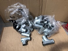 QUANTITY OF ASSORTED PLUMBING ITEMS TO INCLUDE GALVANISED STEEL PIPE CONNECTORS : LOCATION - BACK TABLES(COLLECTION OR OPTIONAL DELIVERY AVAILABLE)