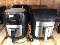 QUANTITY OF ASSORTED AIR FRYERS TO INCLUDE SUR LA TABLE DUAL BASKET AIR FRYER MODEL SLT-1802: LOCATION - SIDE RACK(COLLECTION OR OPTIONAL DELIVERY AVAILABLE)