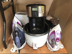 QUANTITY OF HOME ITEMS TO INCLUDE COFFEE MAKER FILTER COFFEE MAKER: LOCATION - TABLES(COLLECTION OR OPTIONAL DELIVERY AVAILABLE)