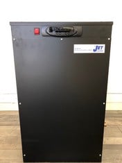 JET DIGITAL PRESSURISATION UNIT MAX PRESSURE 10 BAR 0.5 - 3 BAR DELIVERY PRESSURE £3,083
: LOCATION - FRONT FLOOR(COLLECTION OR OPTIONAL DELIVERY AVAILABLE)