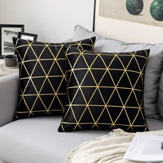 QUANTITY OF ASSORTED ITEMS TO INCLUDE MIULEE   VELVET CUSHION COVER GILDED THROW PILLOW COVERS WITH GOLD LINES TRIANGLE PATTERN SQUARE DECORATIVE SOFT HOME FOR SOFA LIVING ROOM BEDROOM DARK GREEN 16