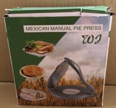 QUANTITY OF ASSORTED ITEMS TO INCLUDE WOODEN TORTILLA PRESS 6.5INCH DOUGH PRESS QUESADILLA MAKER TORTILLA MAKER PRESS EMPANADA MAKER PRESS TORTILLAS PRESSER CHAPATI TO ROTATE PIZZA PRESS SILVER 36.5C