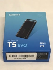 SAMSUNG 8TB T5 EVO SOLID STATE PORTABLE DRIVE SSD (RRP - £677.00): MODEL NO MU-PH8T0S  [JPTE61629]: LOCATION - A3