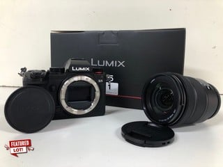 PANASONIC LUMIX S5 DIGITAL CAMERA & LUMIX S 20-60MM F3.5-5.6 CAMERA LENS KIT - RRP.£999