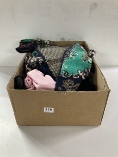 BOX OF ASSORTED WOMEN'S CLOTHING (ASSORTED SIZES)