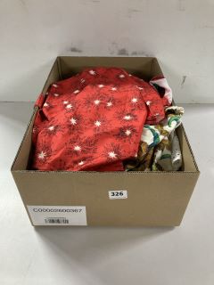 BOX OF ASSORTED WOMEN'S CLOTHING (ASSORTED SIZES)