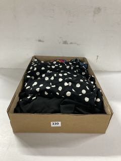 BOX OF ASSORTED WOMEN'S CLOTHING (ASSORTED SIZES)