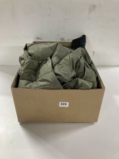 BOX OF ASSORTED WOMEN'S CLOTHING (ASSORTED SIZES)