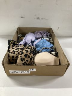 BOX OF ASSORTED WOMEN'S CLOTHING (ASSORTED SIZES)