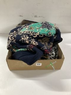 BOX OF ASSORTED WOMEN'S CLOTHING (ASSORTED SIZES)