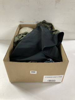 BOX OF ASSORTED WOMEN'S CLOTHING (ASSORTED SIZES)