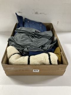 BOX OF ASSORTED KIDS CLOTHING (ASSORTED SIZES)