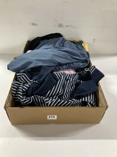 BOX OF ASSORTED WOMEN'S CLOTHING (ASSORTED SIZES)