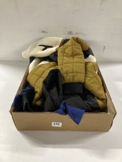 BOX OF ASSORTED KIDS CLOTHING (ASSORTED SIZES)