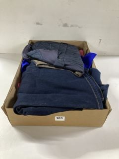 BOX OF ASSORTED CLOTHING (ASSORTED SIZES)